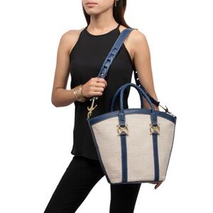 Hidesign Elegant Navy and Cream Crossbody Bag